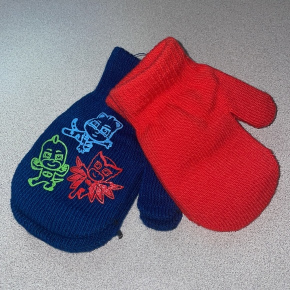 - Nwt PJMASKS Gloves Kids Winter Gear Snow Hand Warmers Poppy 2 Pack red b… - Picture 5 of 7
